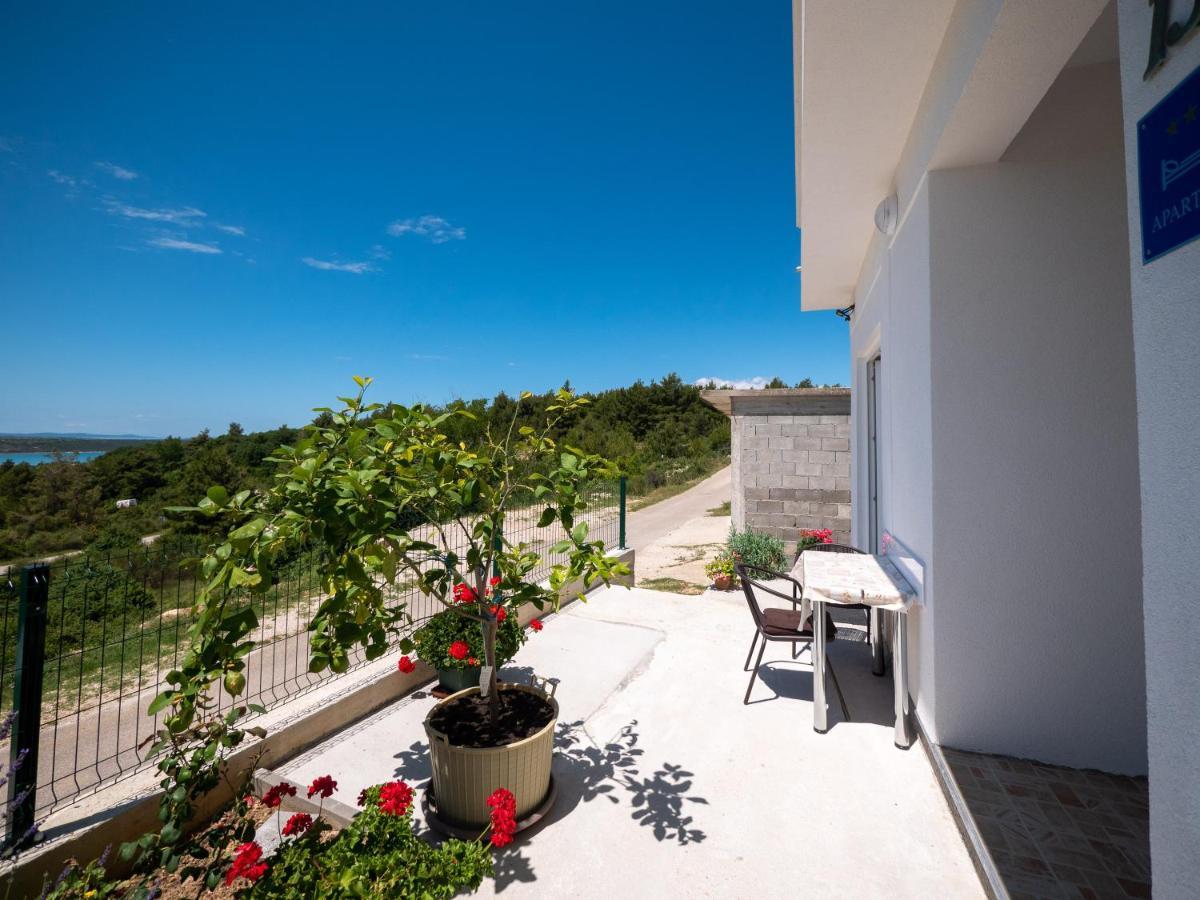 Apartments Tri Mora Razanac Exterior photo